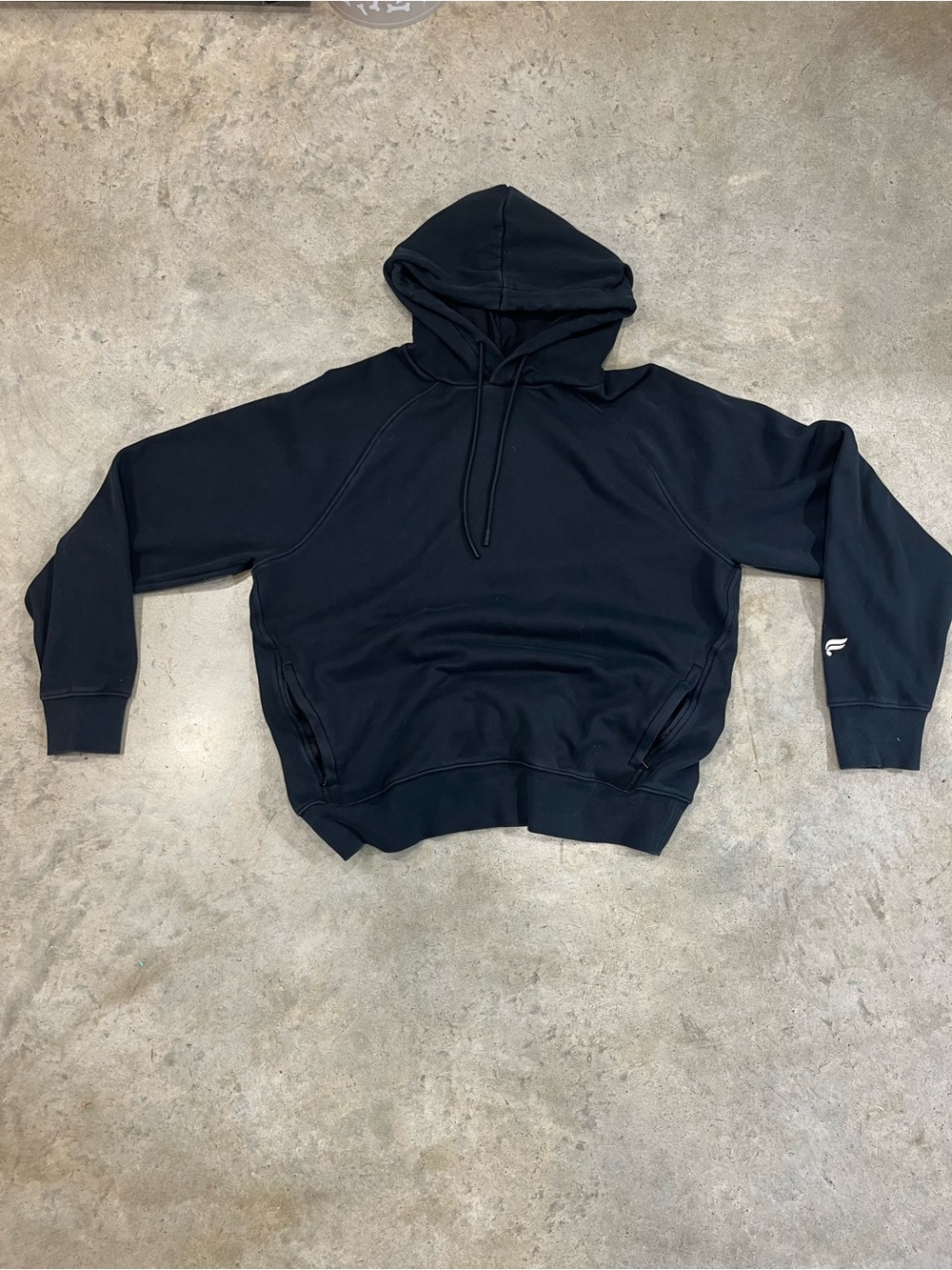 Fabletics Men's Black Pullover Hoodie - Casual Everyday Sweatshirt